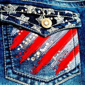 Super Cute, Patriotic & Blingy Wallflower jean shorts. New without tags, size 15